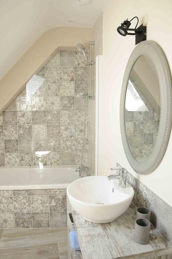 Les Loges De L'Ecurie Bed & Breakfast Damgan Bagian luar foto